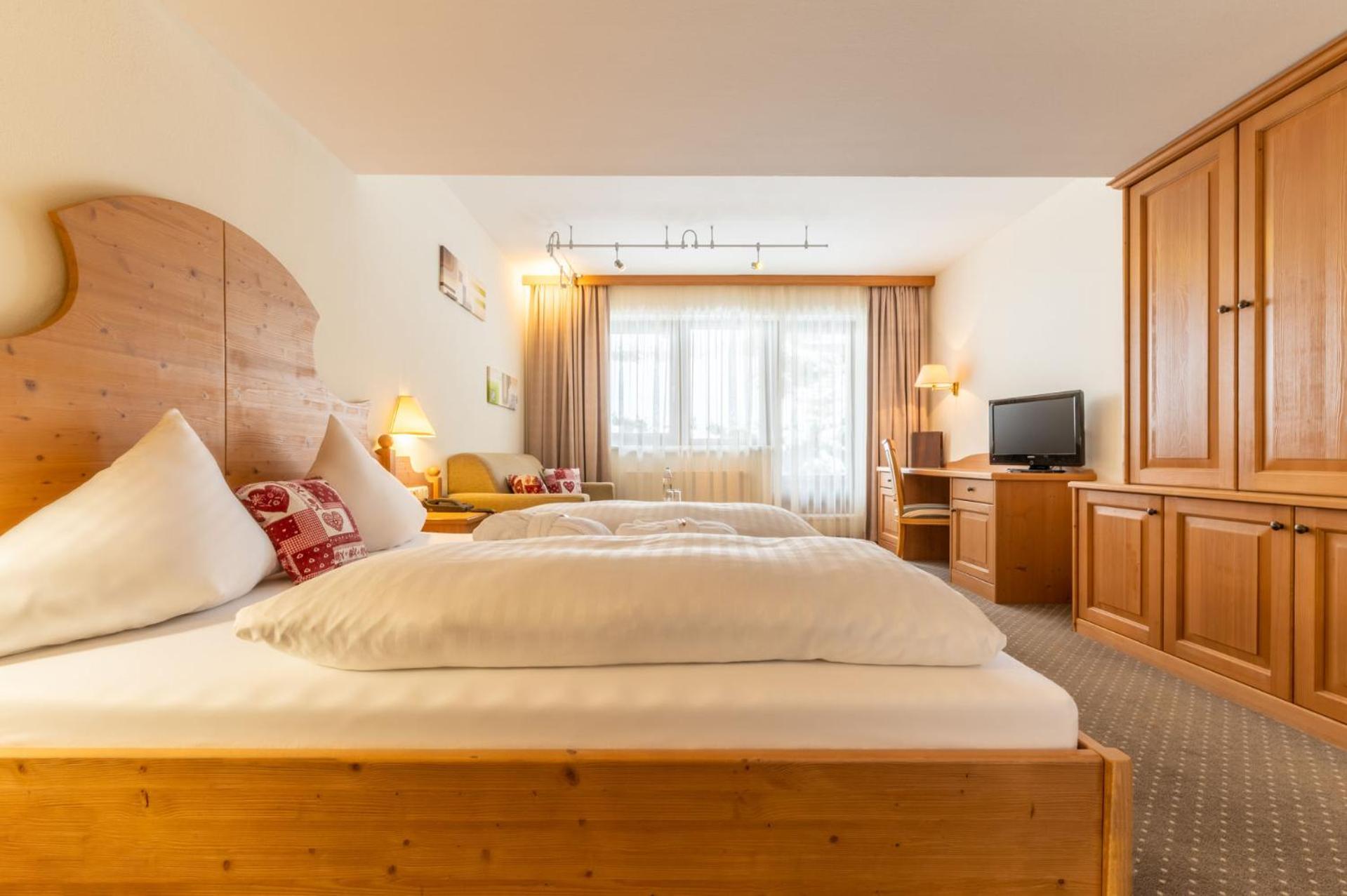Sporthotel Cristall Fulpmes Bagian luar foto