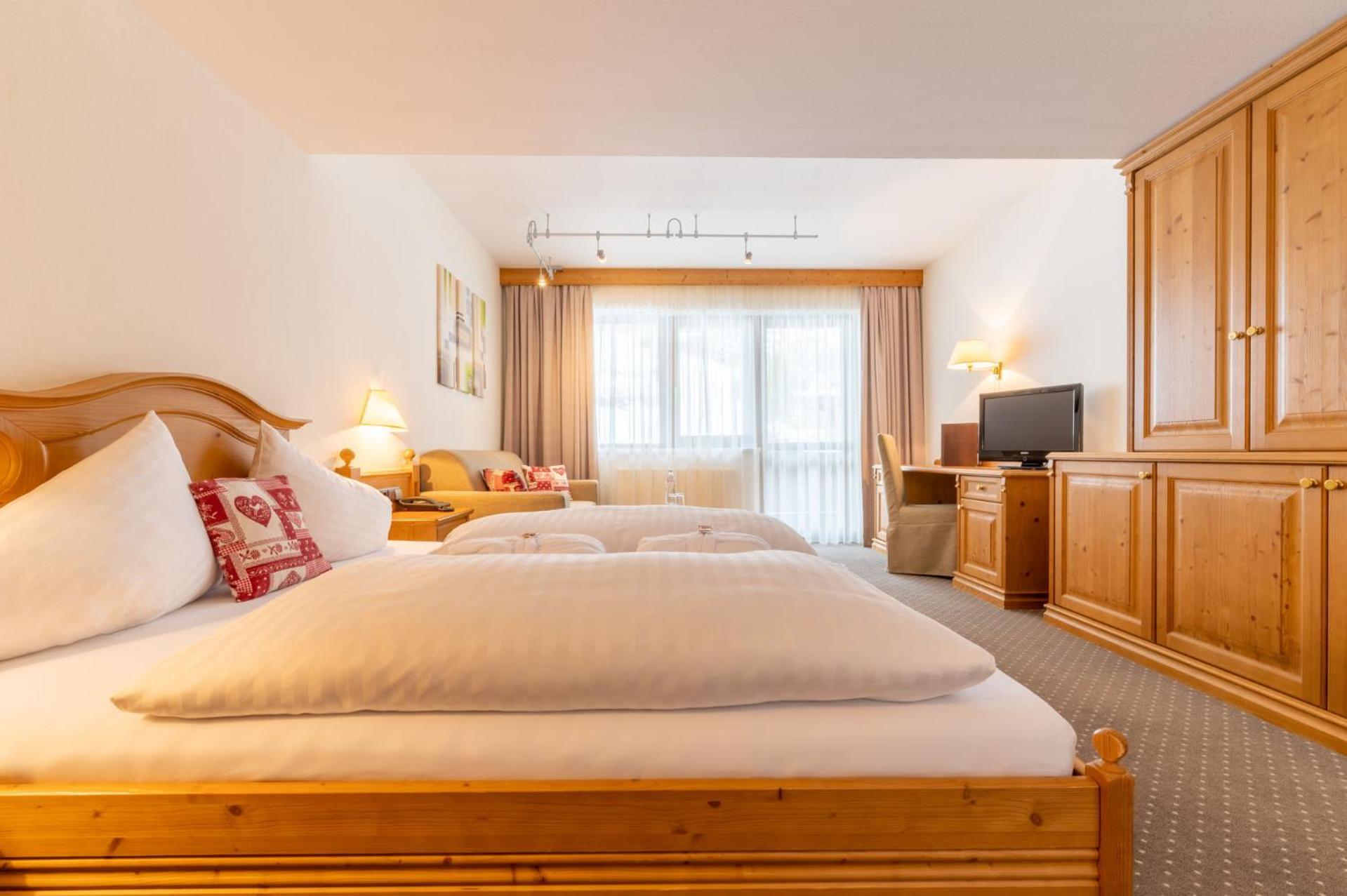 Sporthotel Cristall Fulpmes Bagian luar foto