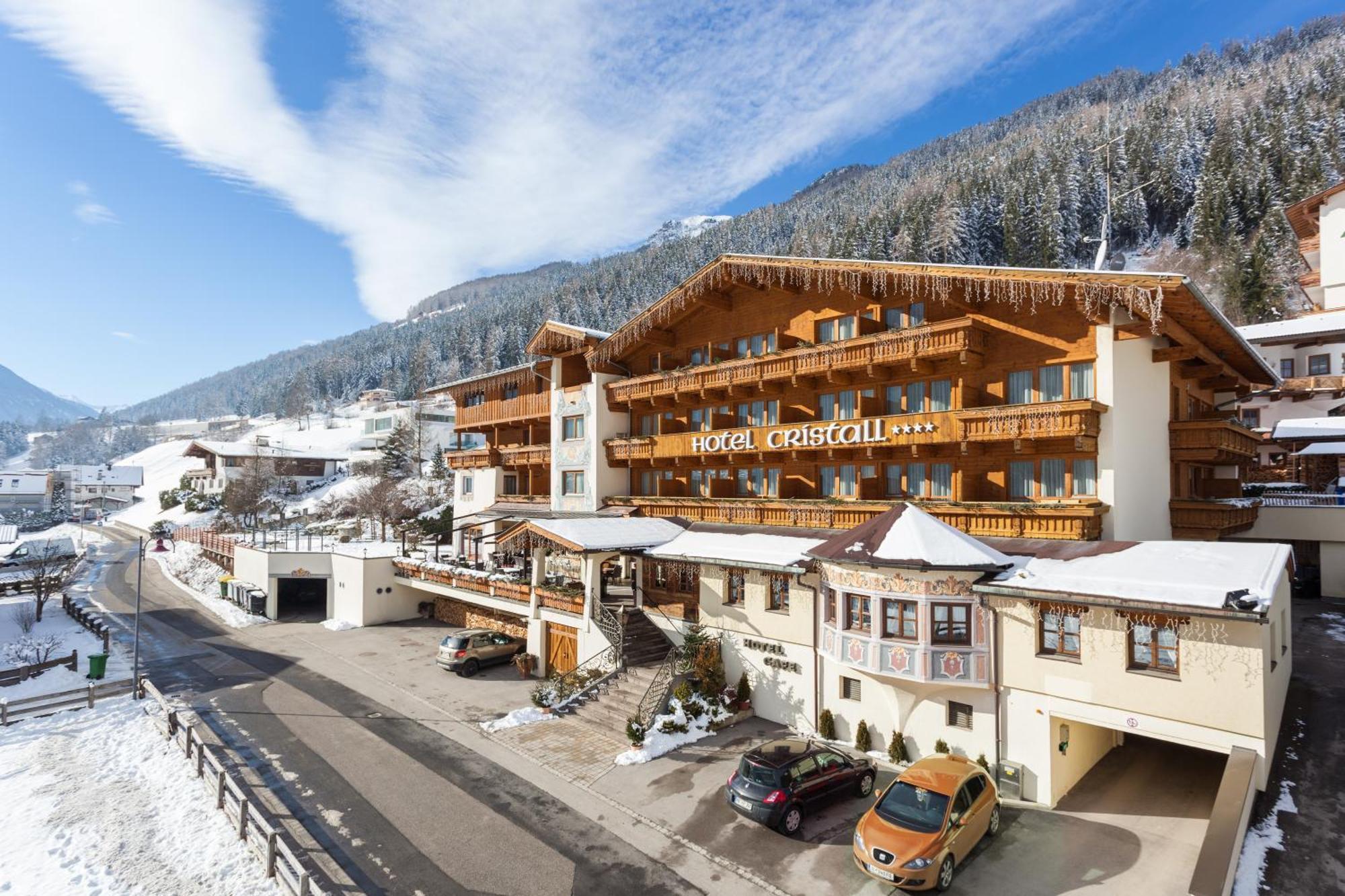Sporthotel Cristall Fulpmes Bagian luar foto